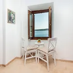Revera Rooms
